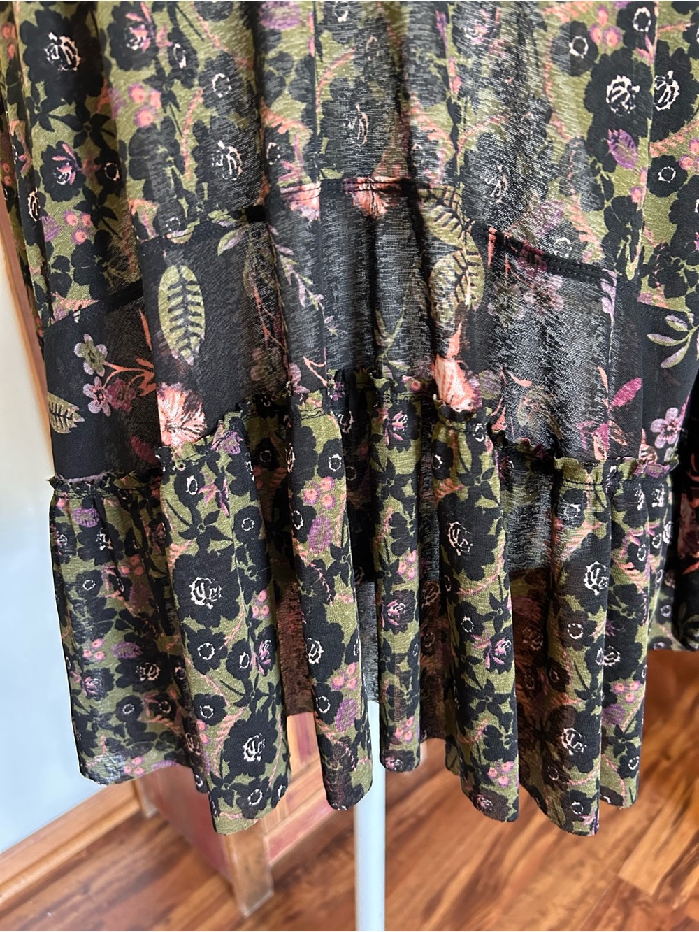 Free People Black Floral V-Neck Tunic - Picture 4 of 7
